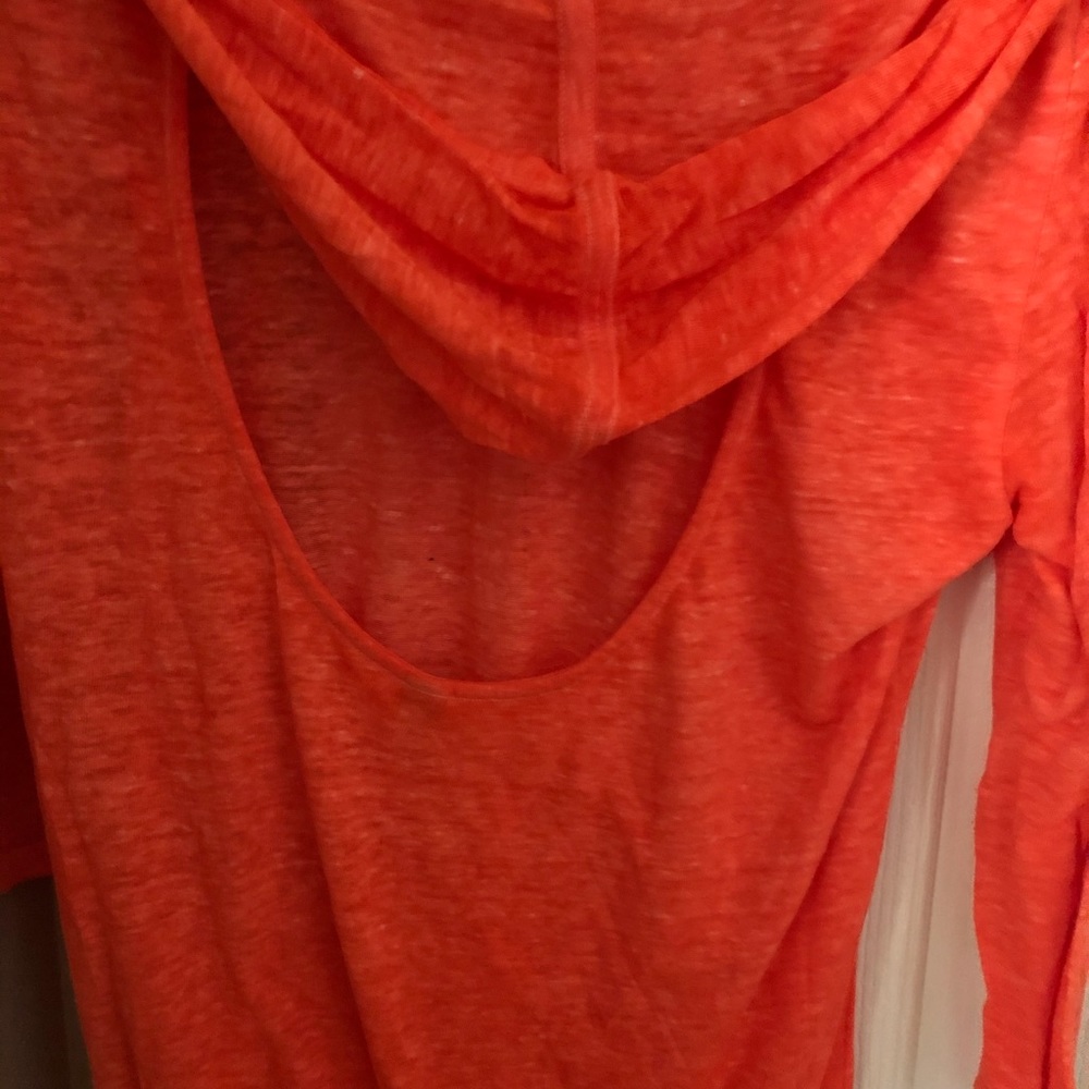 Lightweight hoody